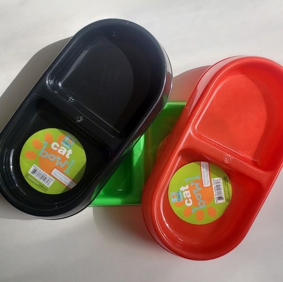 Three Pretty Double-Sided Cat Bowls. - Picture 11 of 11